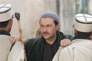 بعد خمسة أعوام باب الحارة يغلق أبوابه : ظهور أبو عصام على الورق وأبوشهاب من تحت التراب !!