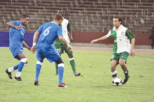 فريق الأهلي بطرابلس يعود من بنغازى بنقطة التعادل أمام فريق الهلال