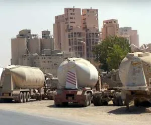 يحدث في‮ ‬مصنع الاسمنت بنغازي المستثمر الاجنبي‮ ‬يغلق أبواب الزرق على الليبيين
