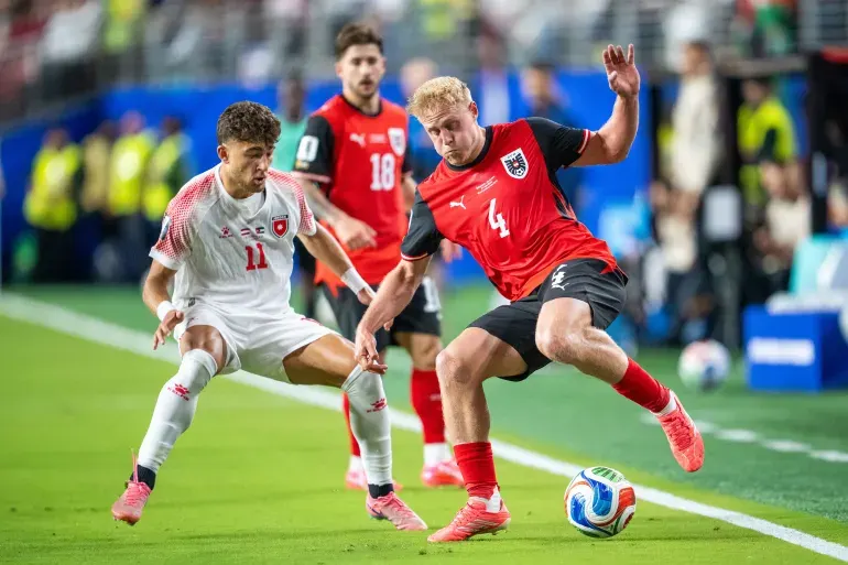 الأردن والنمسا تتنافسان في مباراة كأس العالم 2026. (الفرنسية)