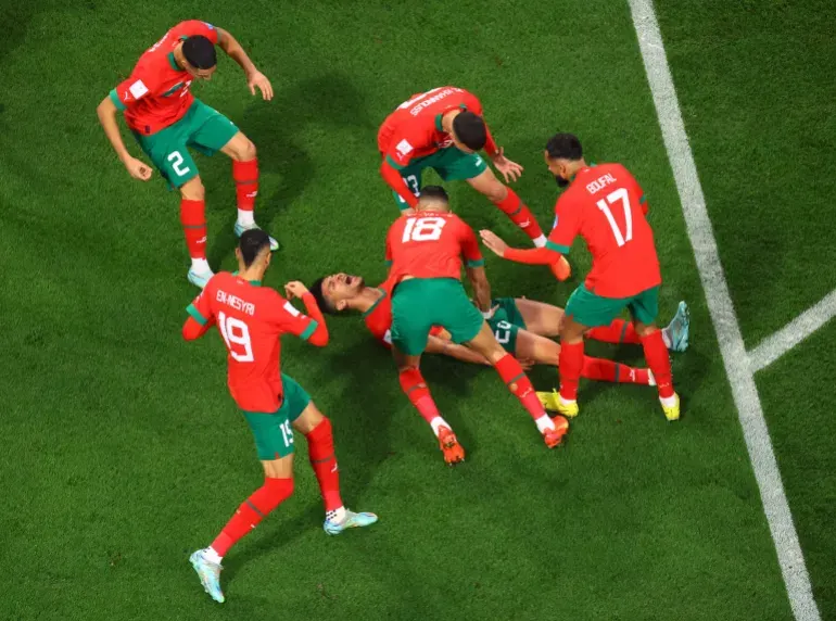 إنجاز مغربي تاريخي في مونديال 2022. (رويترز)